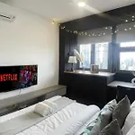 Riveria Premium Kuala Lumpur, Roam