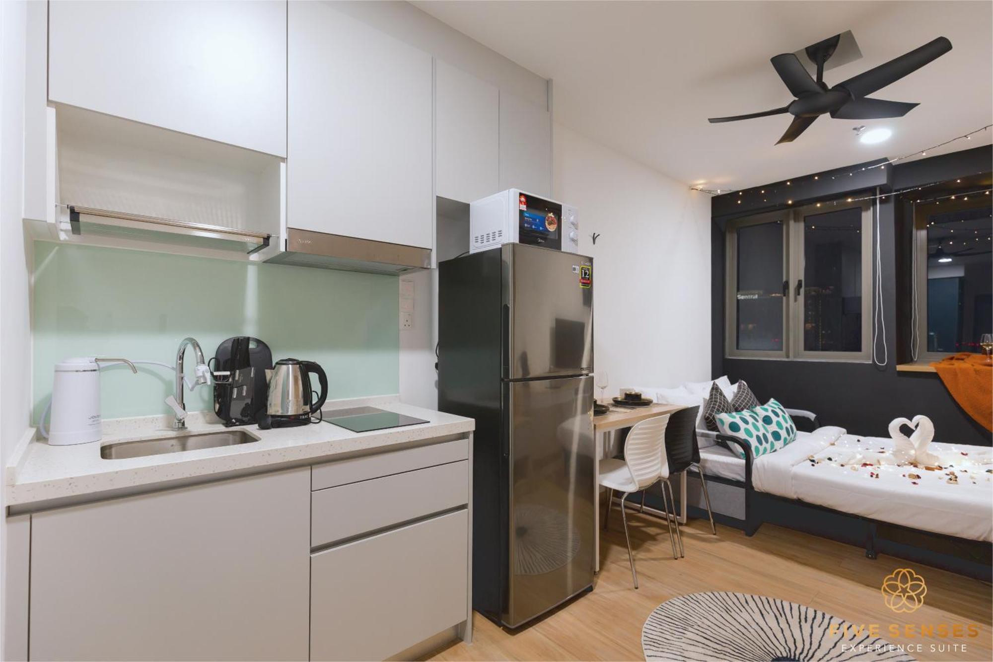 Riveria Premium Kuala Lumpur, Roam *